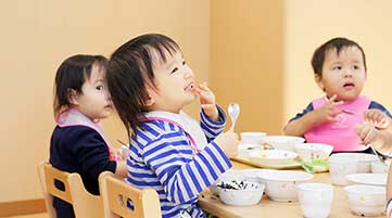 保育園・幼稚園・こども園